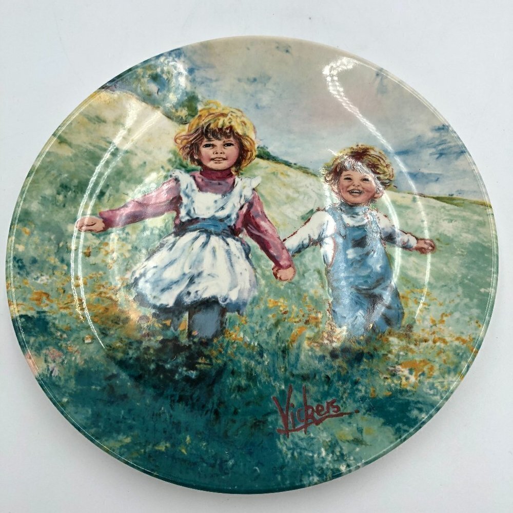 Wedgewood Playtime Plate Made in England by Mary Vickers 1982